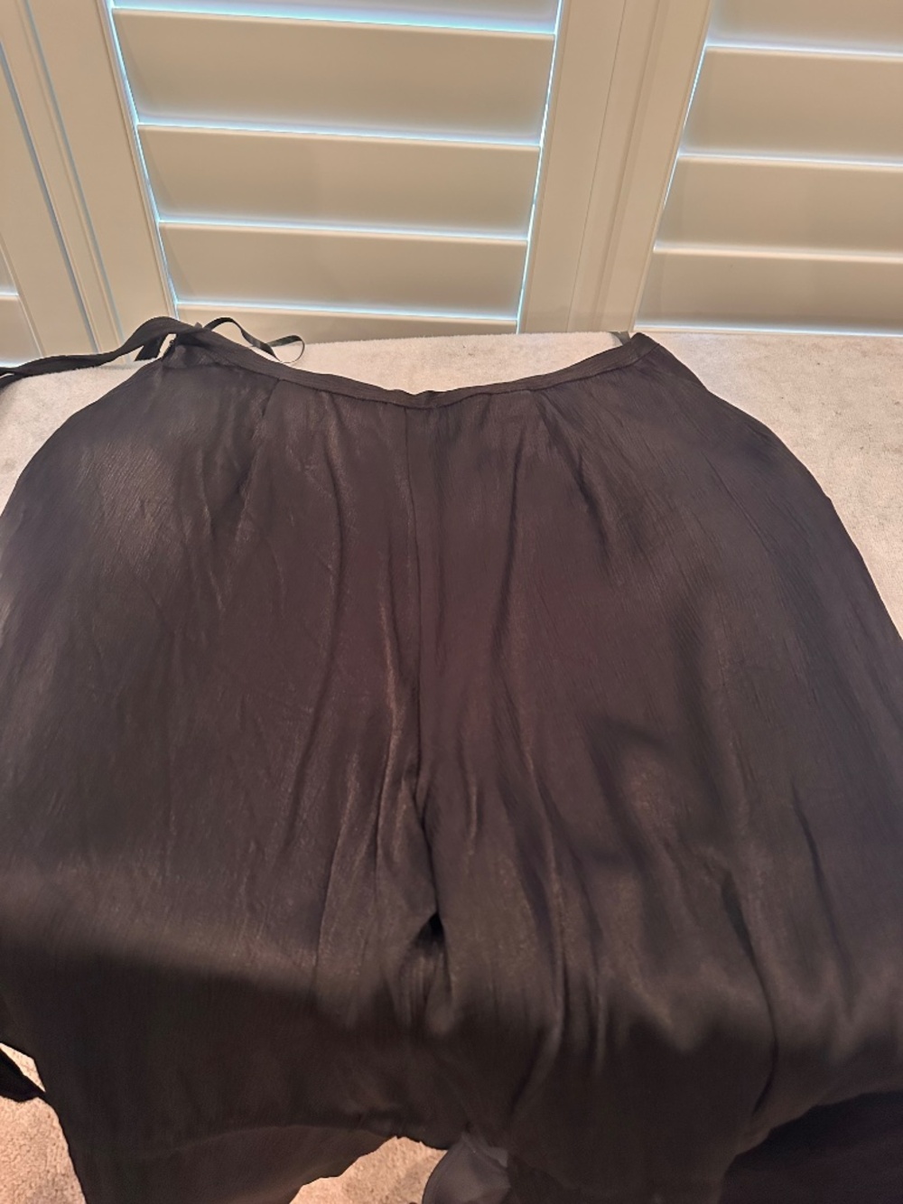 Black Bustier (L) and Satin Pants (M) set - Picture 16 of 16